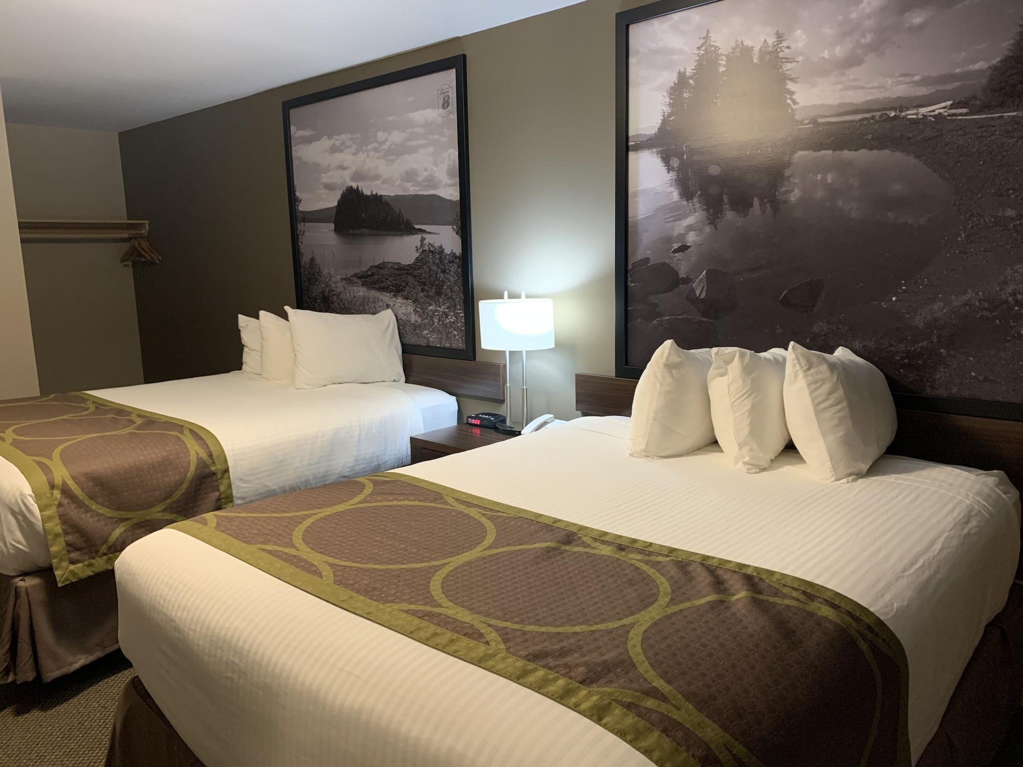 Super 8 By Wyndham Courtenay Bagian luar foto