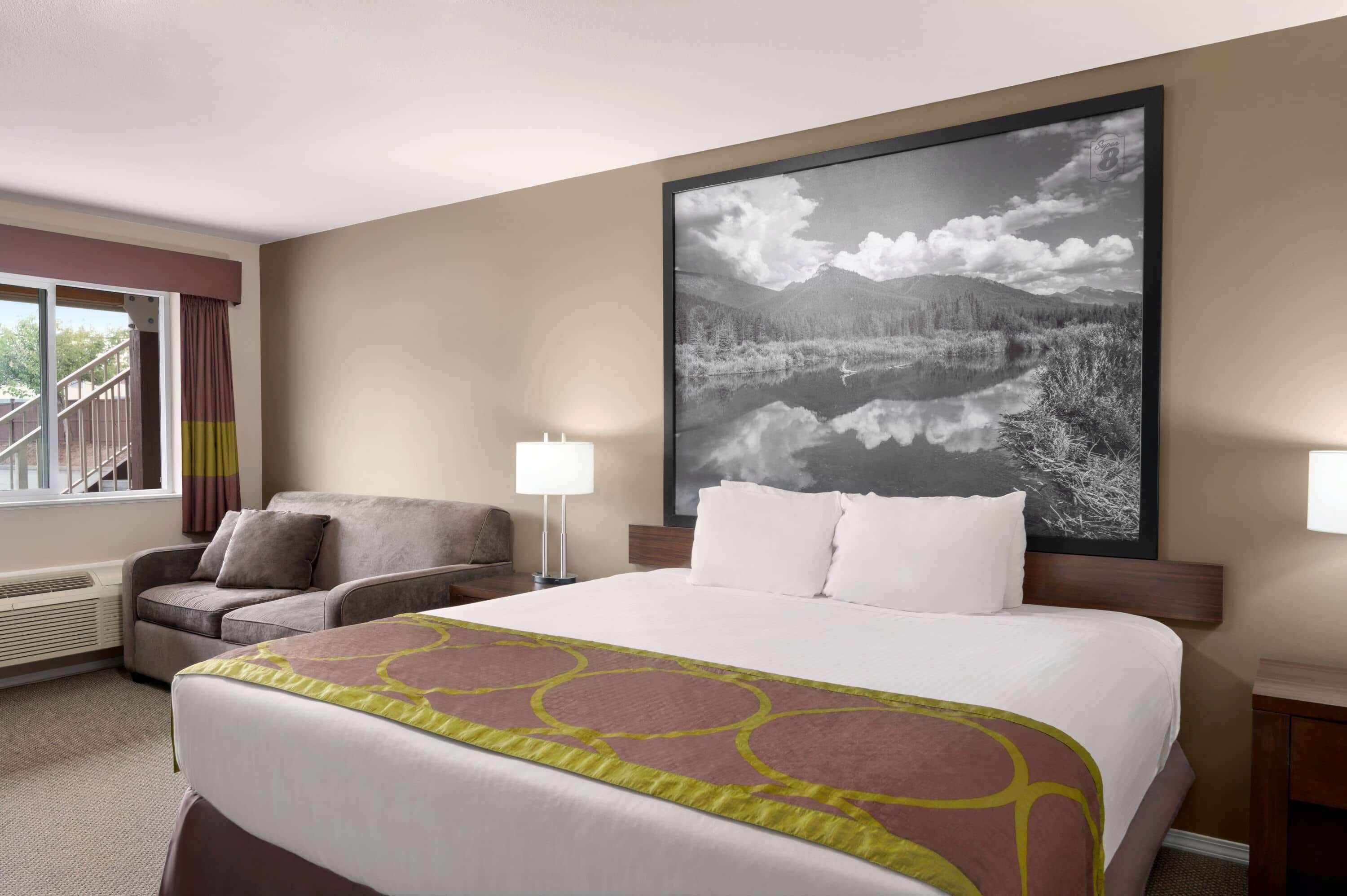 Super 8 By Wyndham Courtenay Bagian luar foto